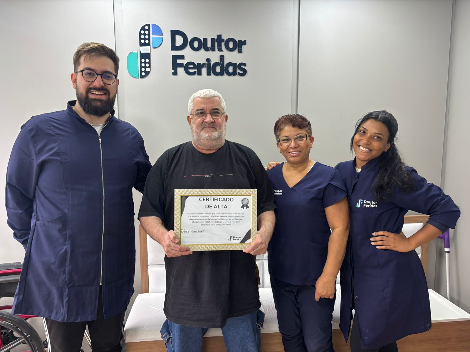 Paciente recebeu alta após tratamento na Doutor Feridas